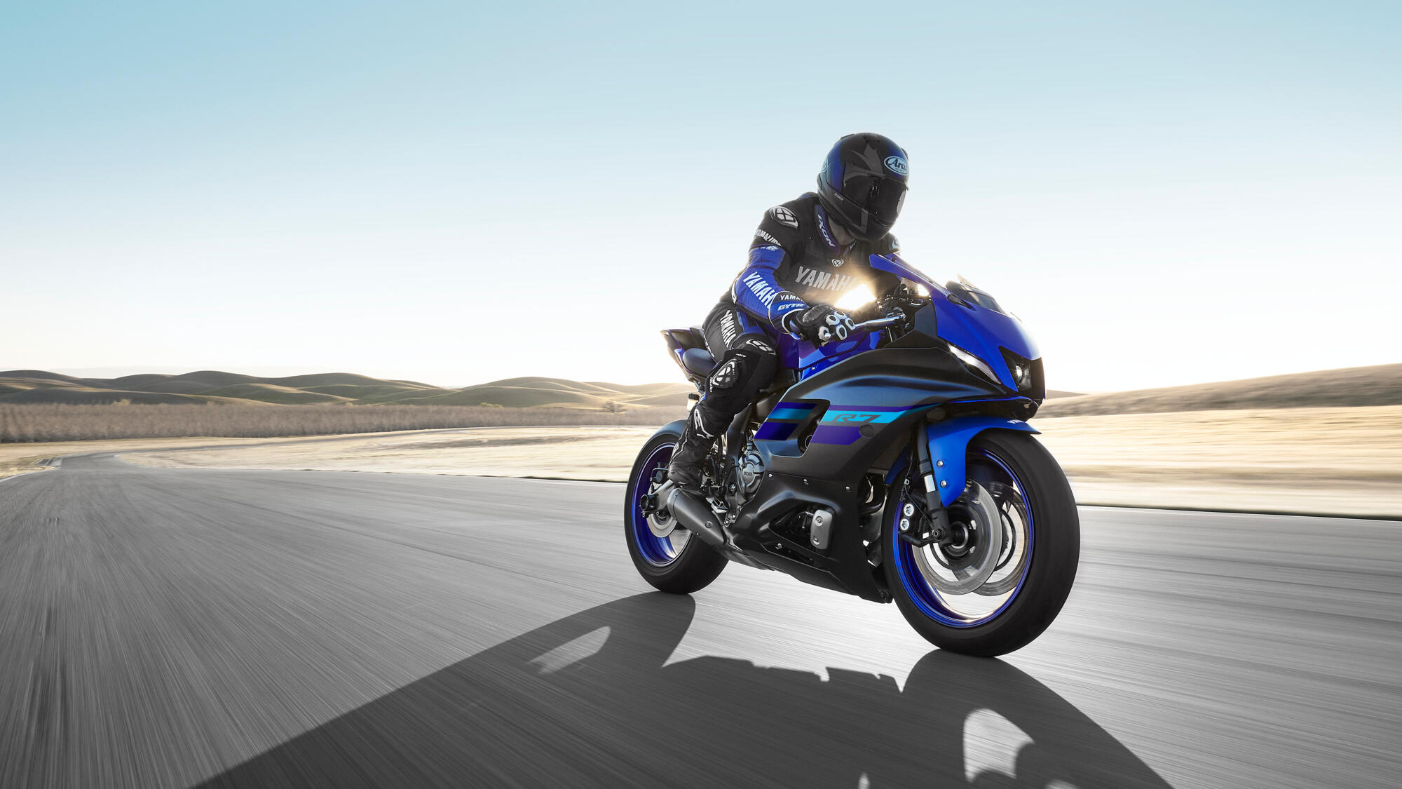 R7 Yamaha moto Zlín