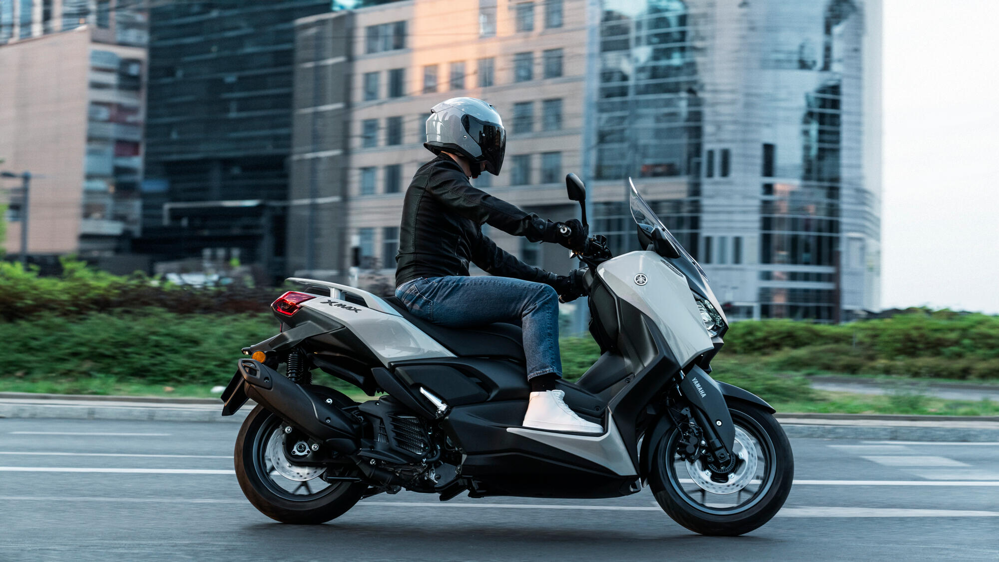 XMAX 125 TECH MAX+
