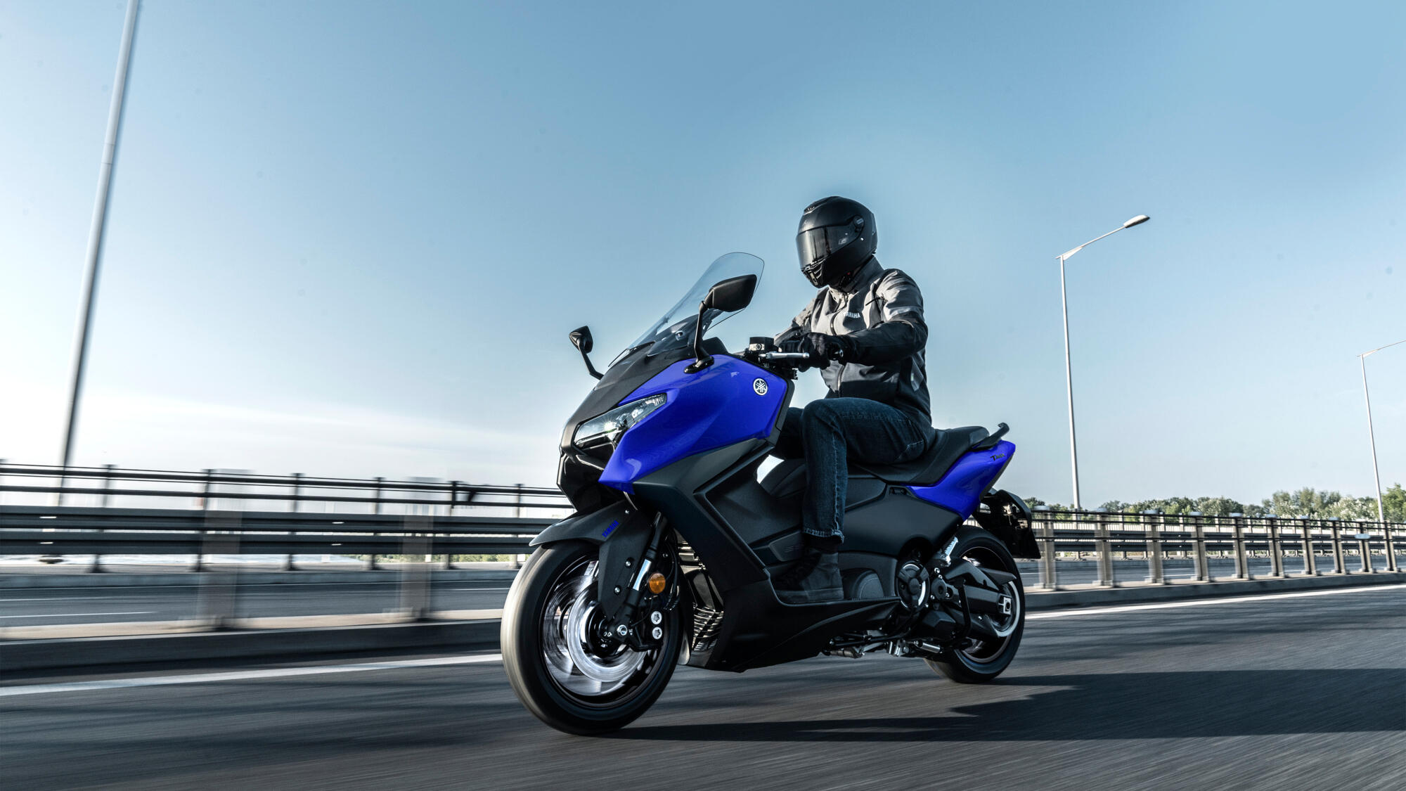 Yamaha Zlín TMAX 560