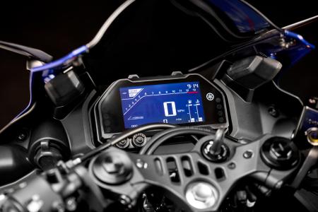 Připojení k chytrému telefonu, Yamaha Zlín